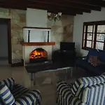 Βίλα Koutsini Πάνω Ακουρδάλεια