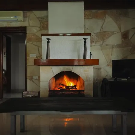 Koutsini Pano Akourdalia