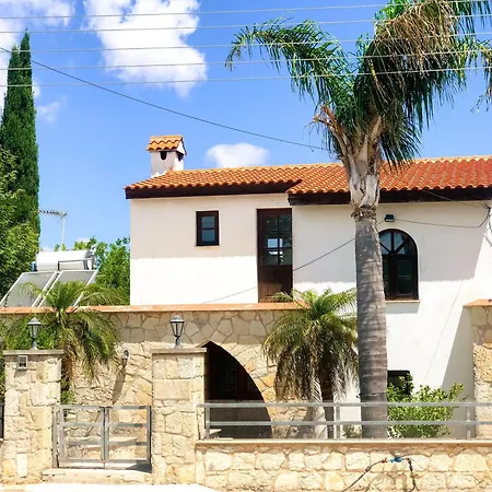 Villa Koutsini Pano Akourdalia