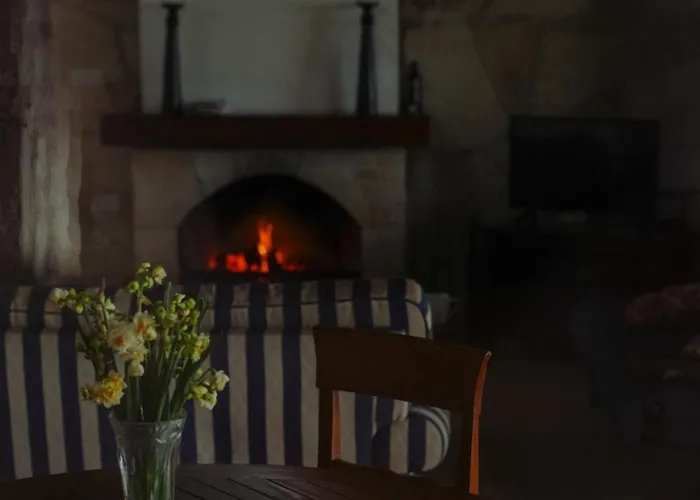 Koutsini * Πάνω Ακουρδάλεια